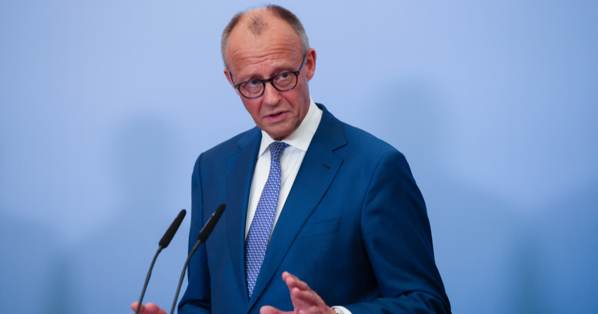 Merz to ban housing expropriation after die Linke win Berlin