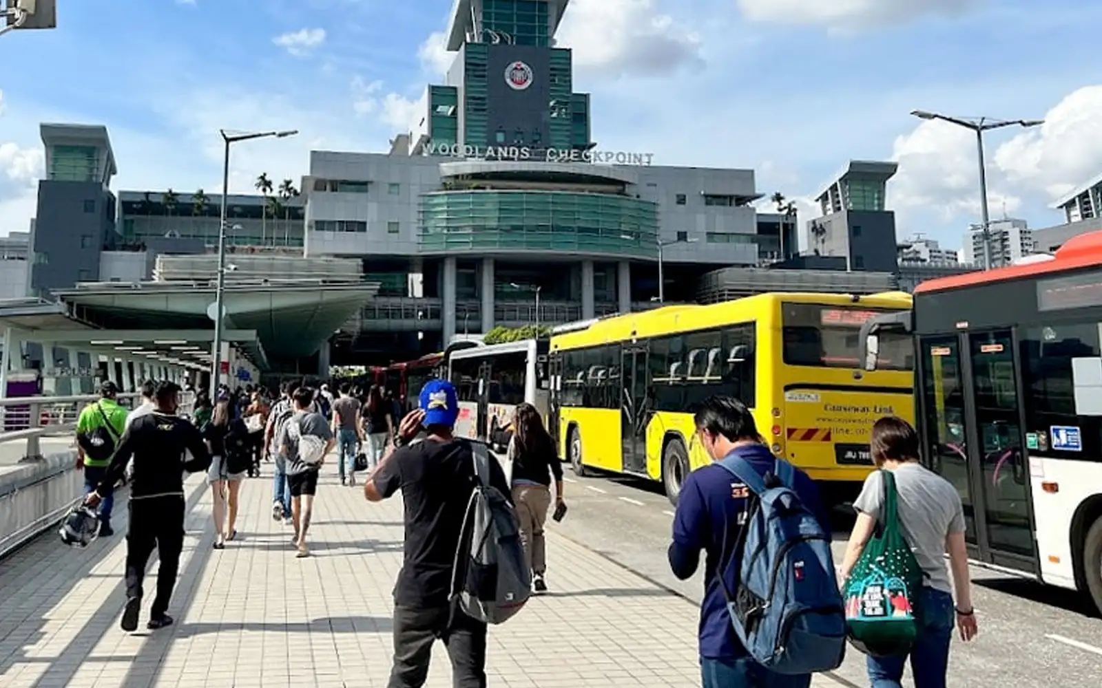 Kenderaan asing masuk Singapura wajib ada VEP sah mulai 6 okt