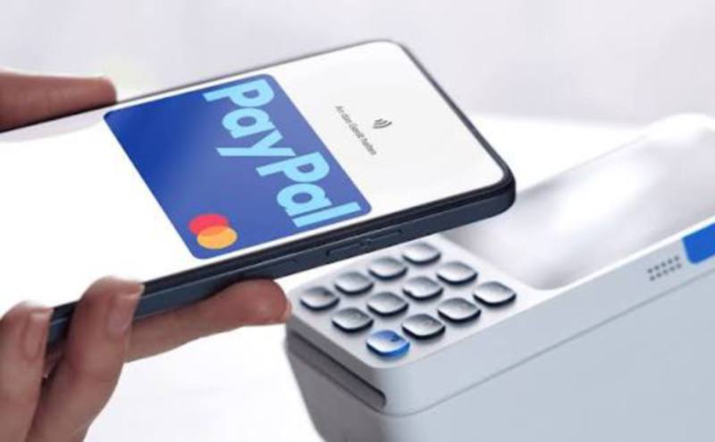 PayPal in talks with Stripe and private equity firm over sale