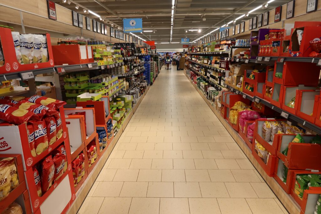 Major change hits Lidl stores across Spain as new rules take effect