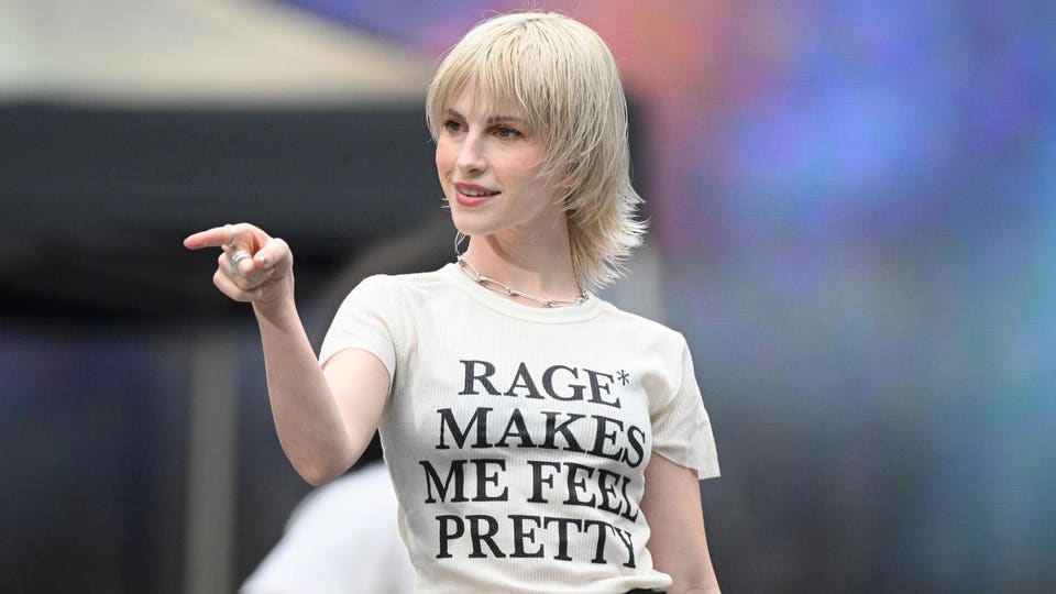 Paramore’s Longest-Running Hit Brings The Band To A Chart Milestone