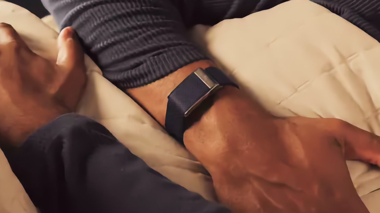 Future Apple Watch could be screen-less Whoop competitor, says rumor