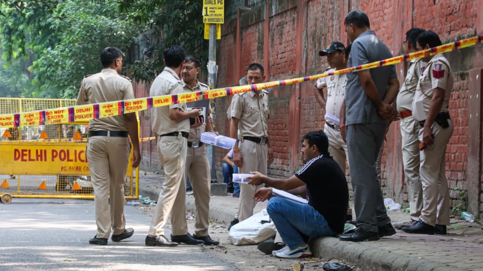Checked shirt, jeans, stubble: Teen’s description led cops to Delhi gangrape accused