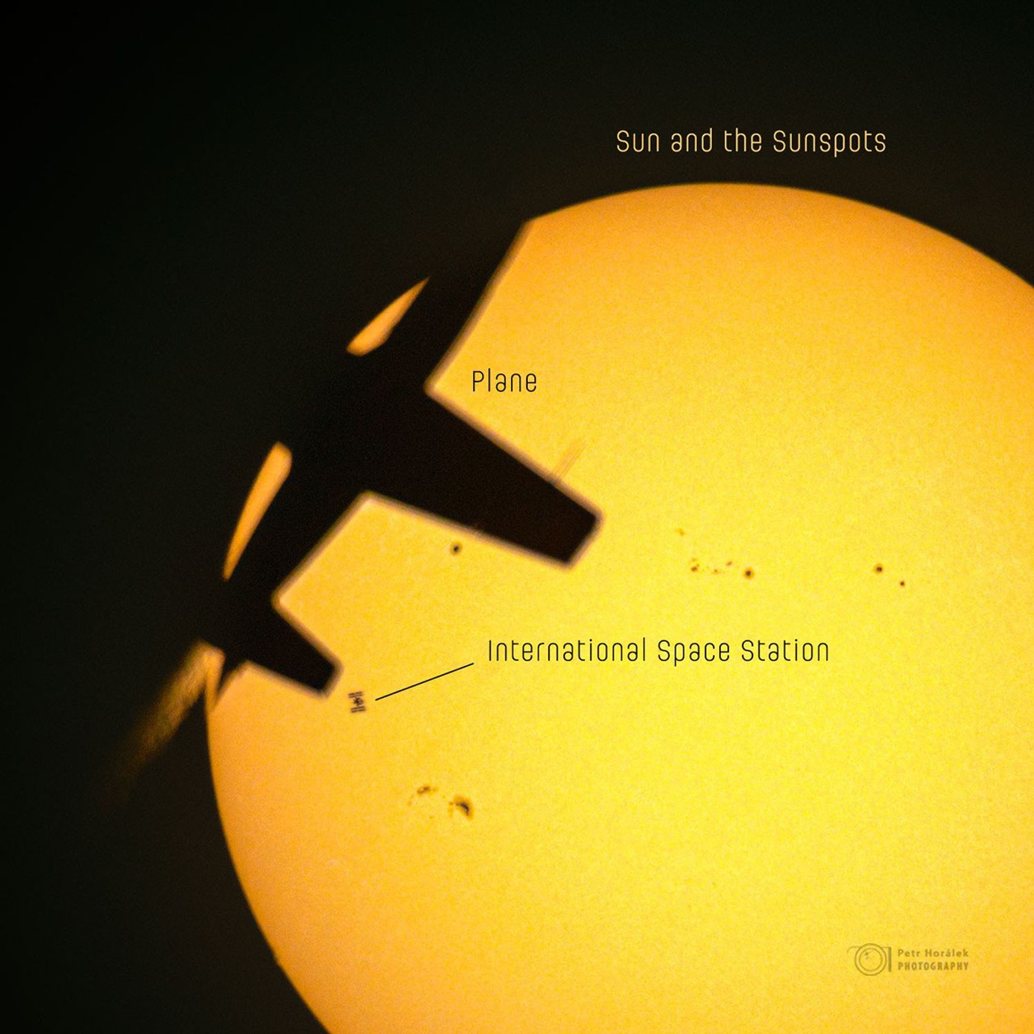 APOD: 2026 September 22 – Chance Triple Alignment: Plane, Space Station, Sun