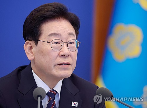 Lee vows efforts to help swiftly resume U.S.-N. Korea dialogue