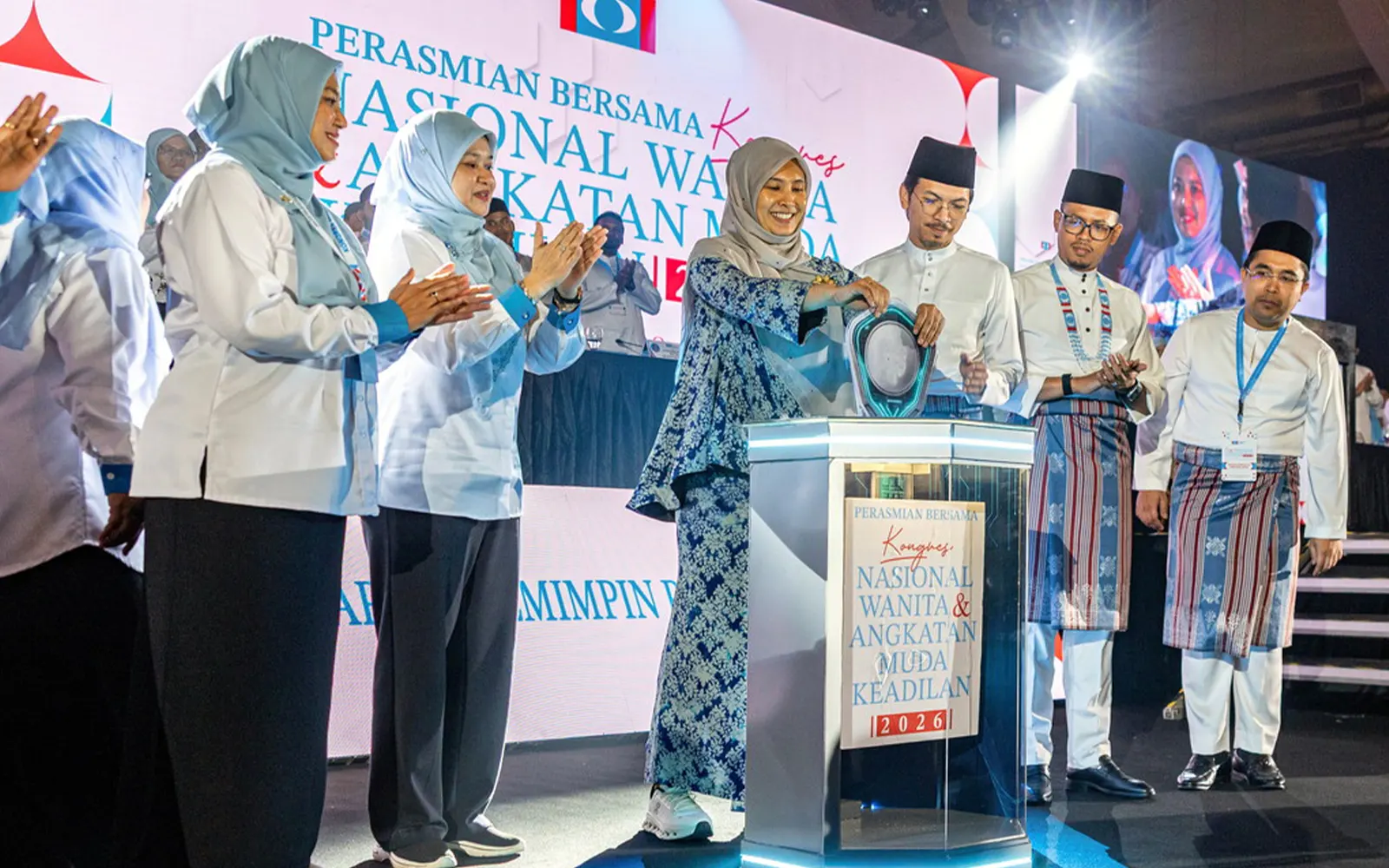 Anwar to outline PKR’s strategic direction at party congress today