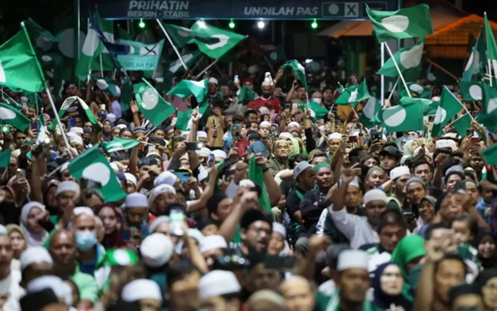 Mengapa politik identiti Malaysia tak sama kebangkitan haluan kanan seluruh dunia