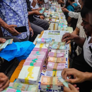 Report: Circulated money slowly returning to banks