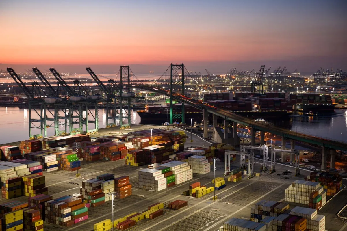 Ports of Los Angeles, Long Beach to Boost Clean Energy Incentives