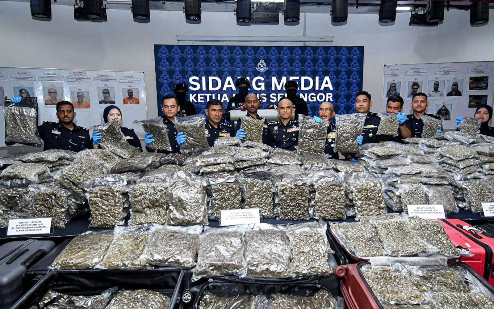 Police bust RM33.4mil cannabis distribution ring