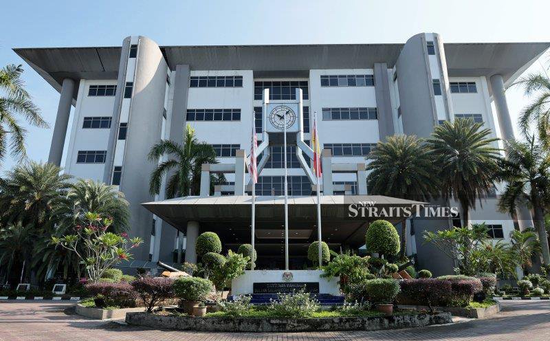 Bandar Utama teen's infatuation with schoolgirl developed into hatred, intent to kill her