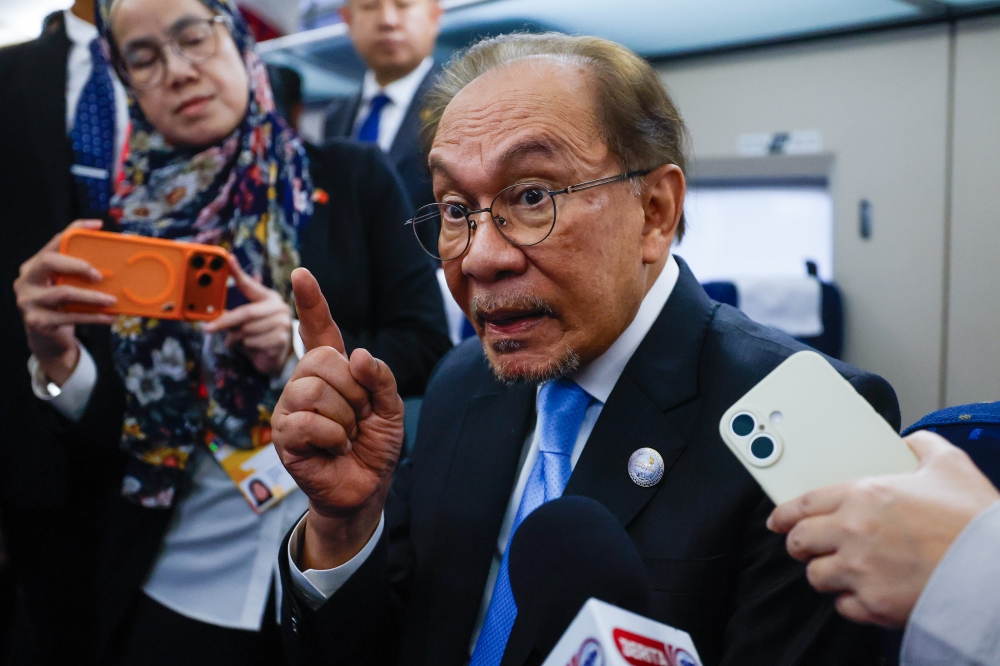 Anwar: Negeri Sembilan MB and executive council’s bid to remove ruler was ‘rude and uncivilised’