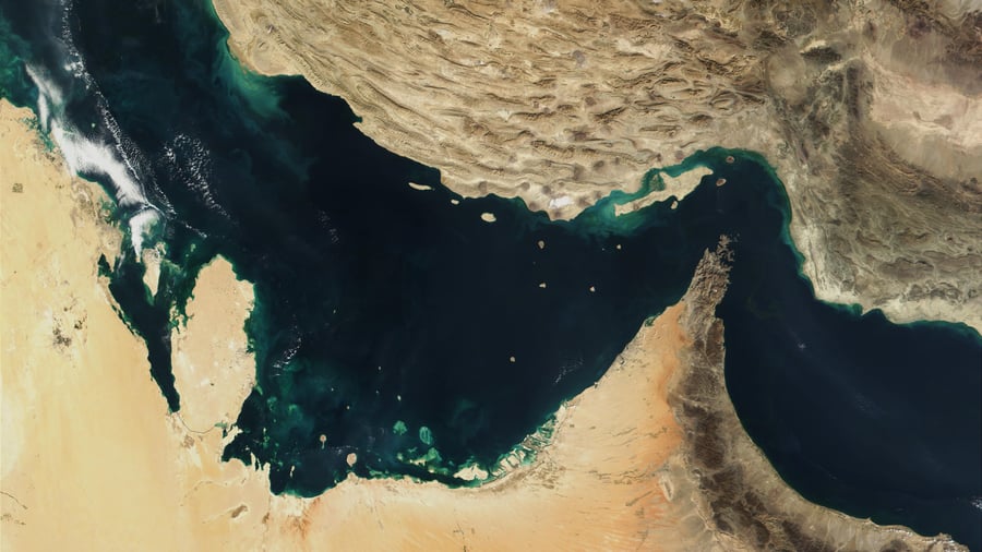Dispute over Strait of Hormuz: Trump wants to make Strait of Hormuz US territory