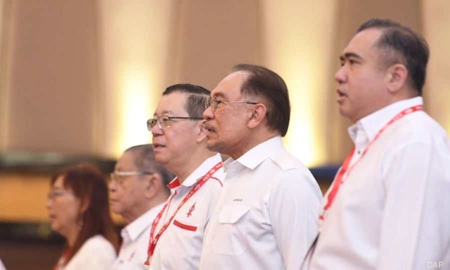 SNAPSHOT | Anwar: Loke, DAP shouldn't bow to pressure; M'sia bags third gold in Asian Games