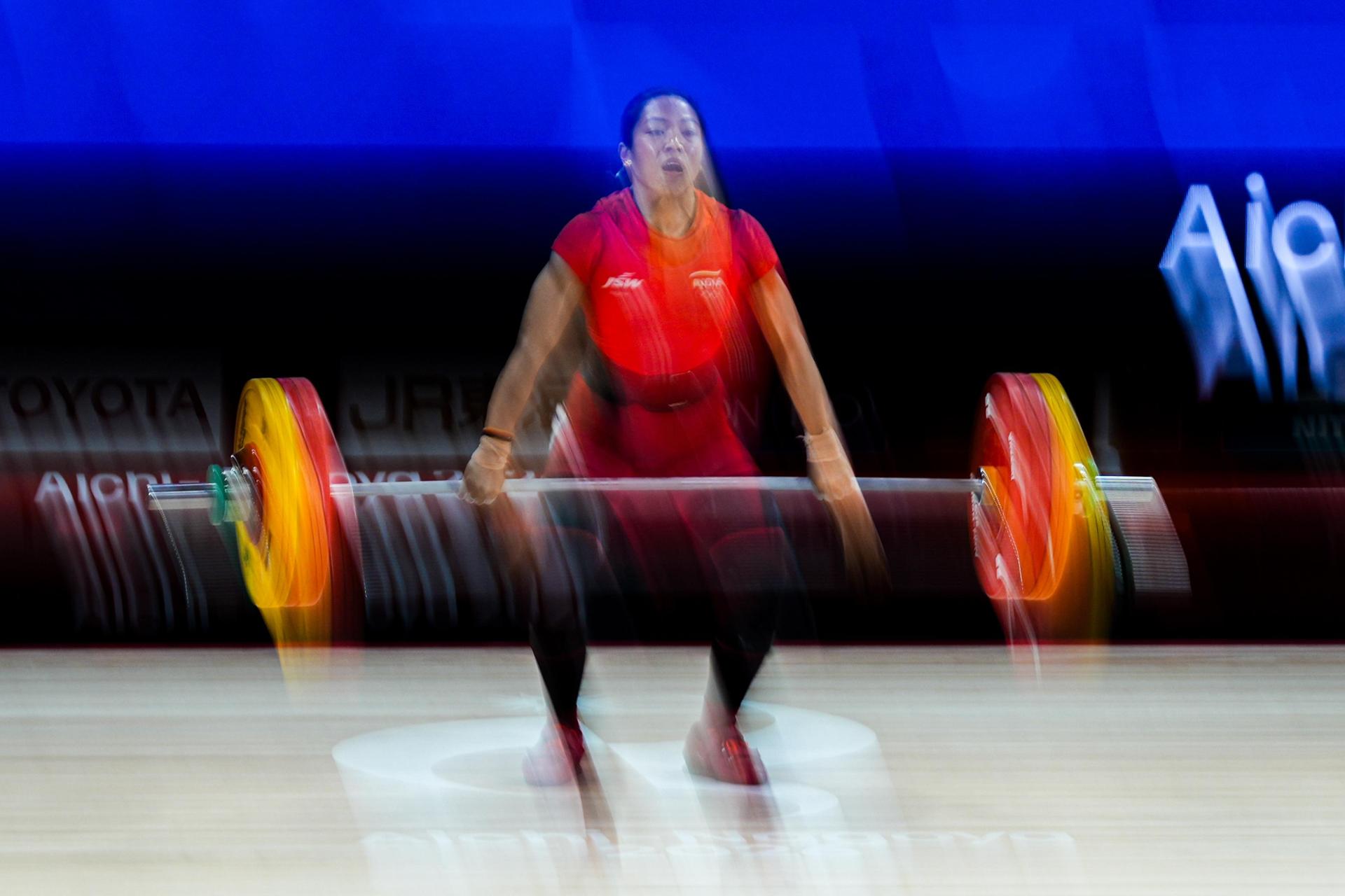 [PHOTOS] N. Korea's Ri Song-gum sets world record in weightlifting