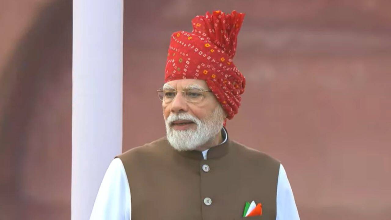Independence Day: A throwback at PM Modi's signature Red Fort turbans