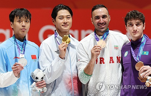 (Asiad) Sabre fencer Oh Sang-uk feels Asia's fencing getting stronger