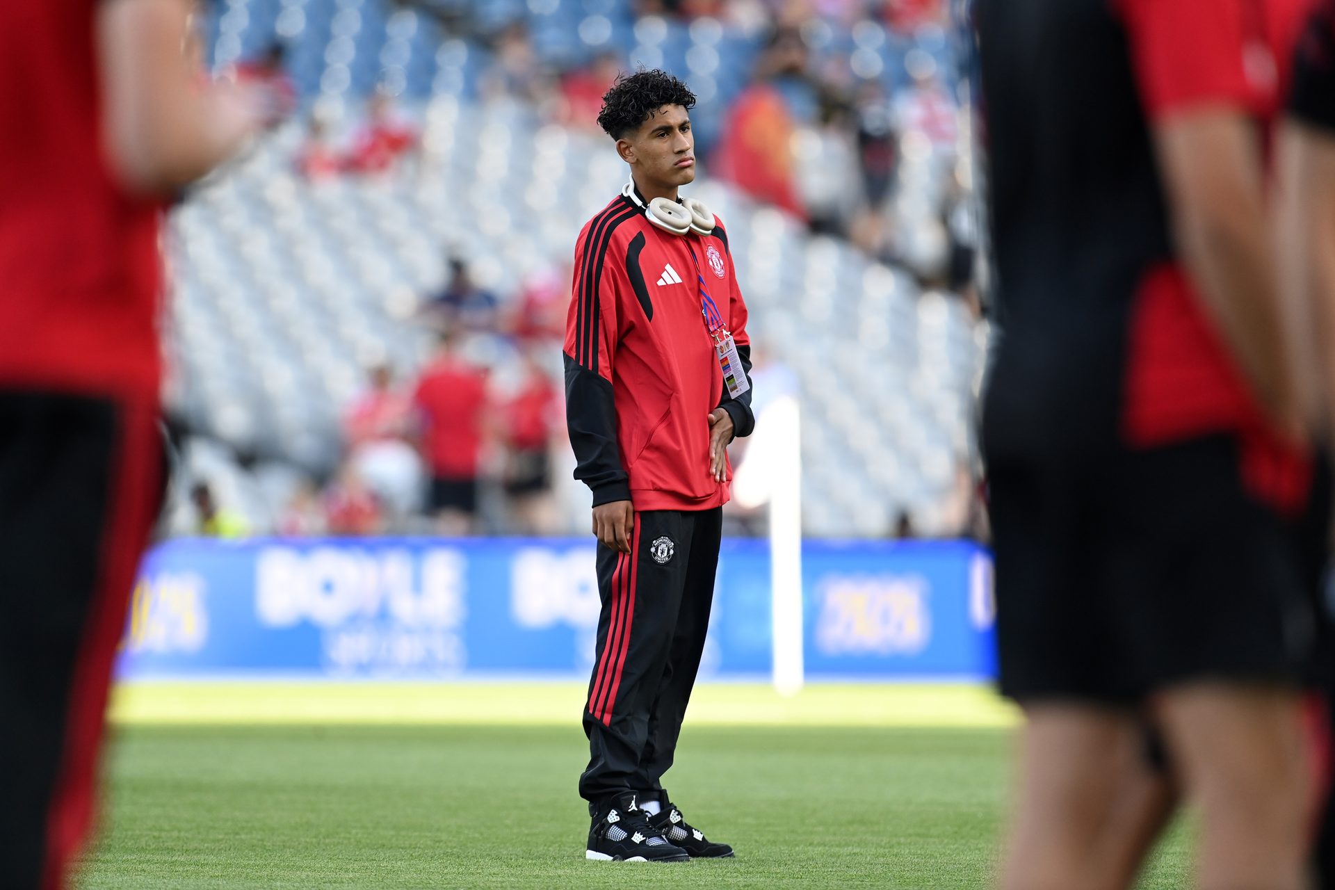 Barcelona intensify contacts with Real Madrid youth target through agent meet – report