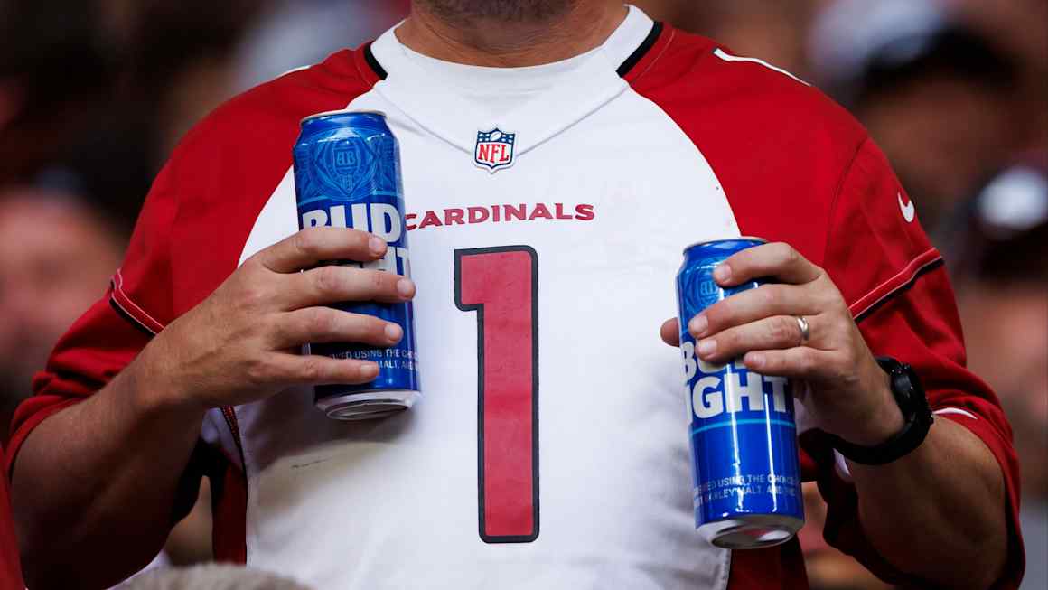 How US drinkers fell out of love with Bud Light