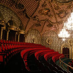 Gold dust and egg yolks behind Tallinn theater's luxurious interior decor