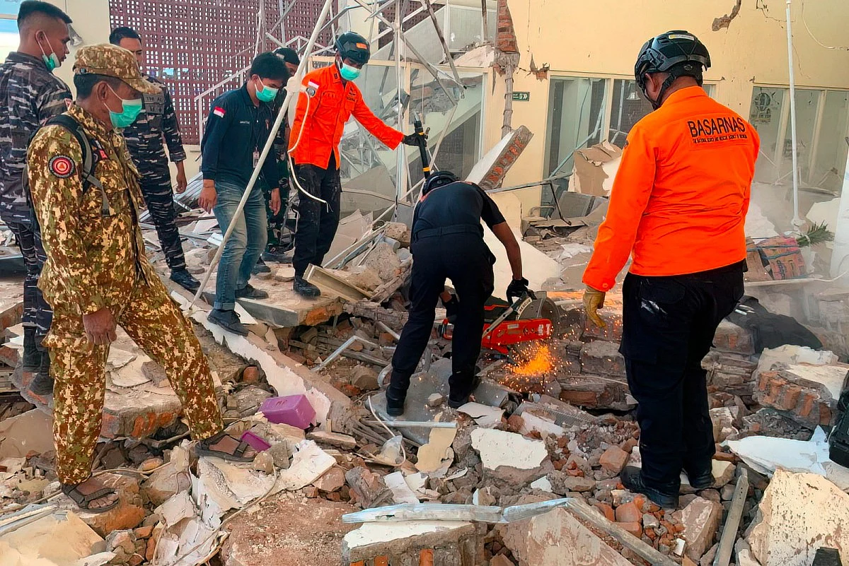 Magnitude 7.7 earthquake strikes off Indonesia, killing at least two