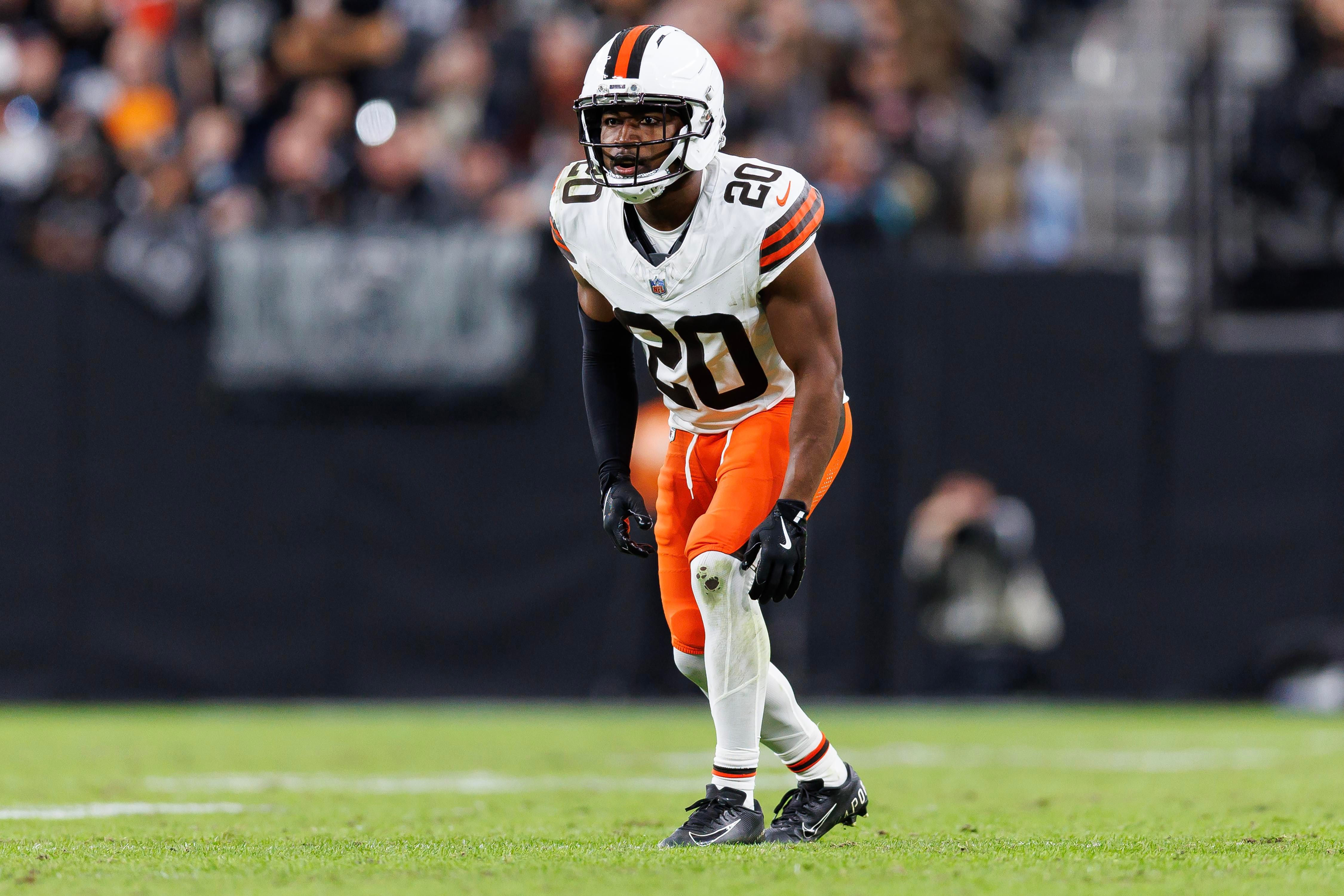 Browns swap out cornerbacks on practice squad