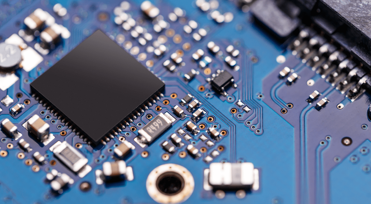 Alibaba Shares Rise as Company Unveils Zhenwu V900 AI Chip and Plans Major Data Centre Expansion
