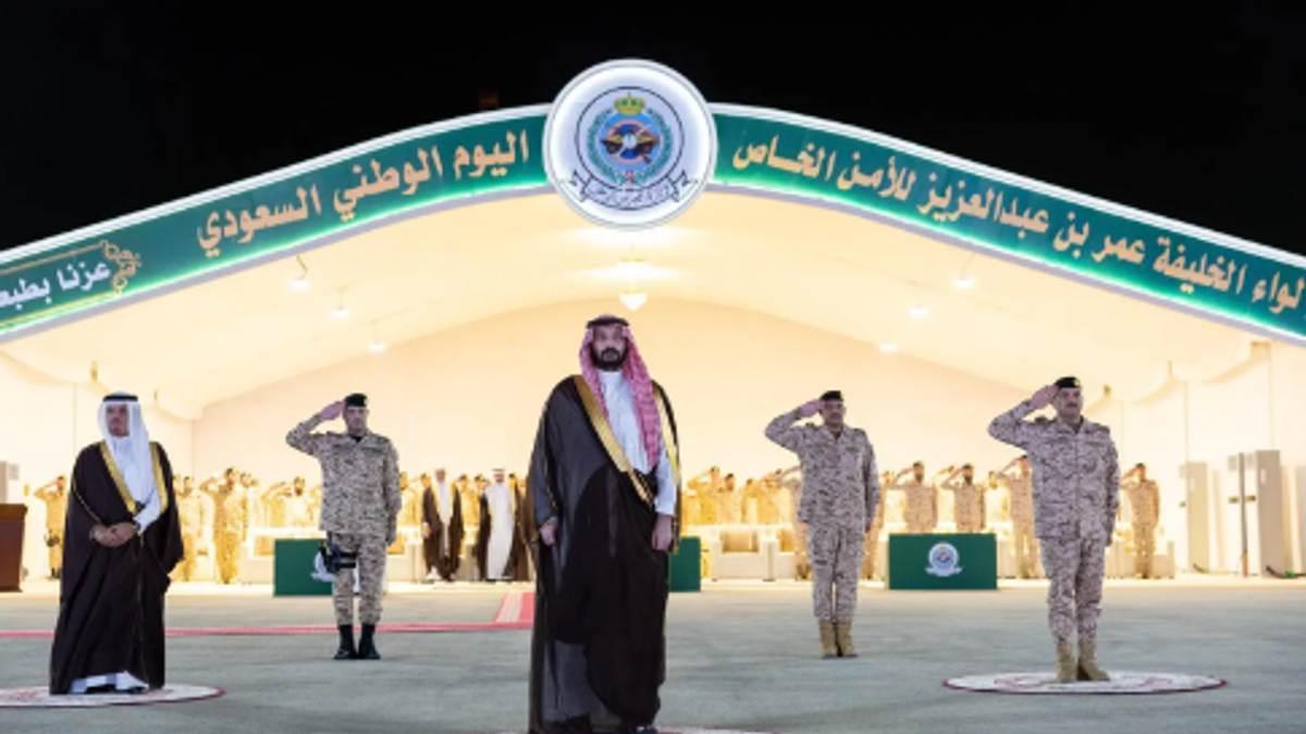 National Guard minister visits security units in Qassim