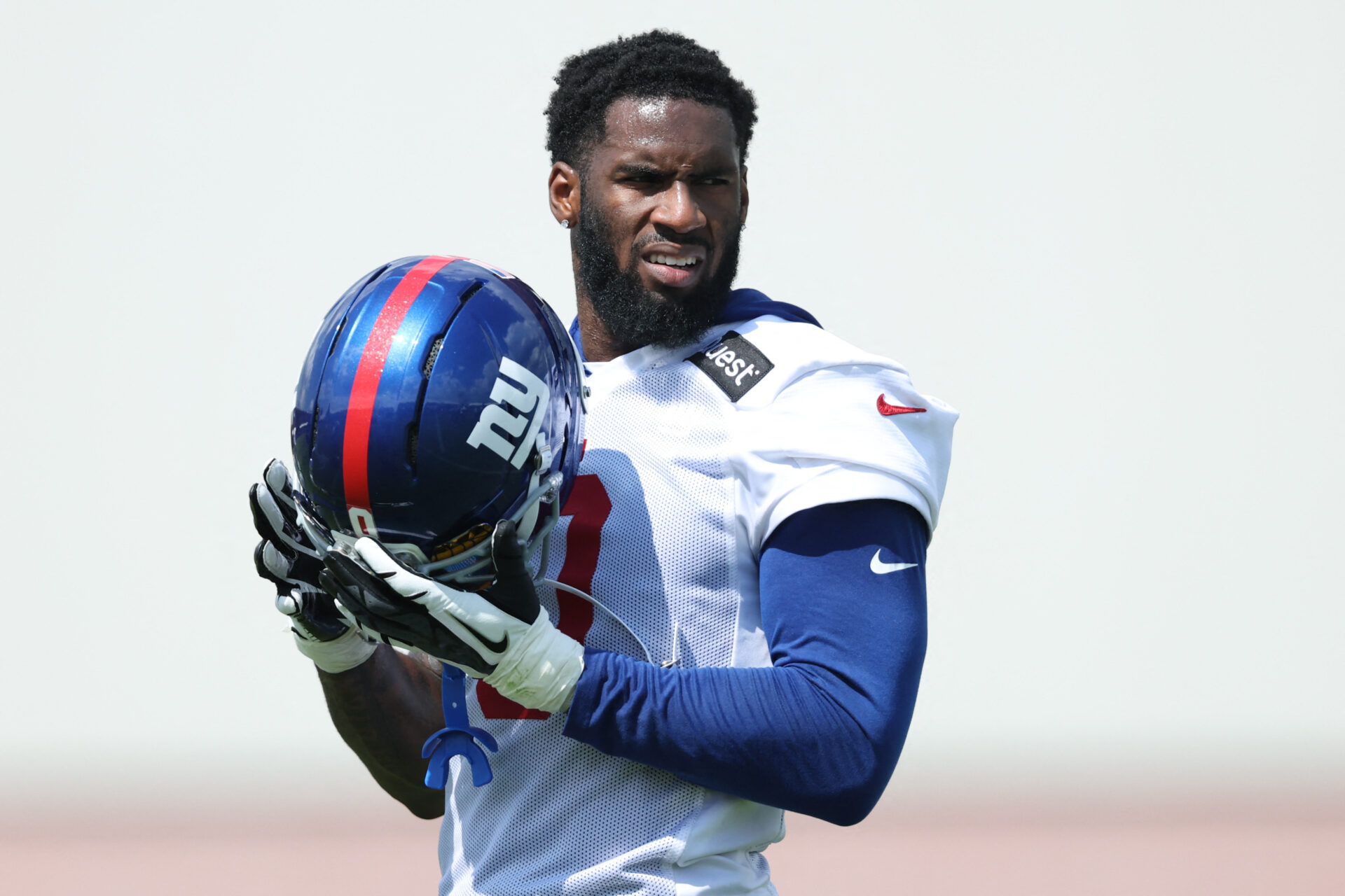 Giants injury update: the latest on LB Brian Burns