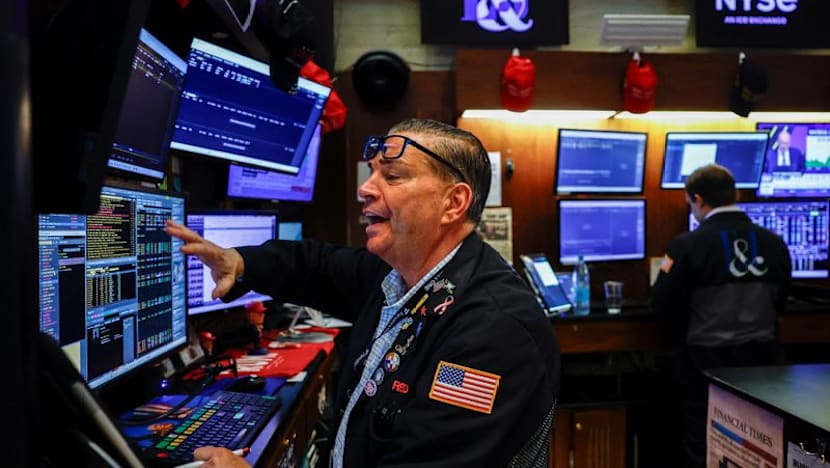 Trading Day: US yields cross 5% threshold