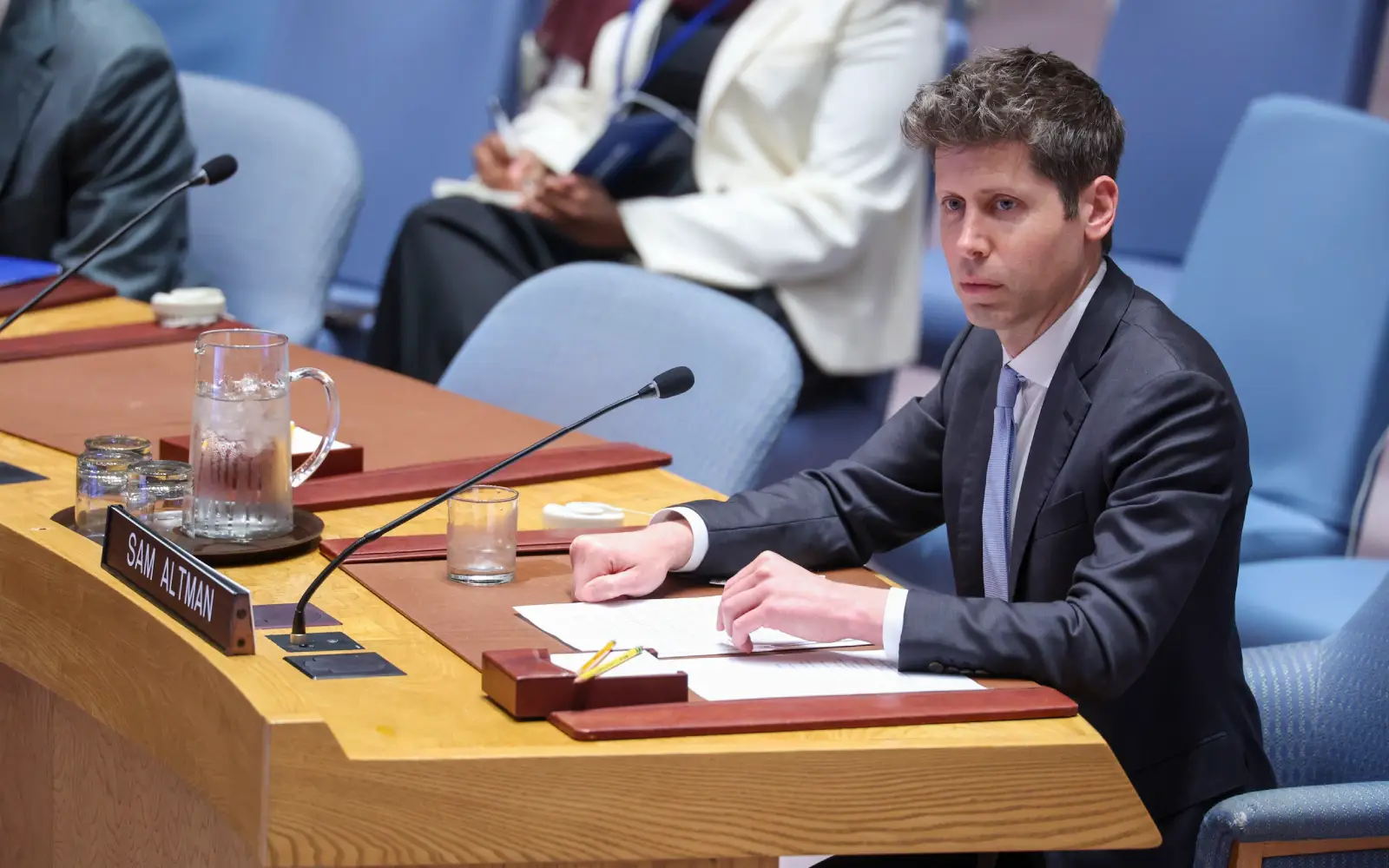 At UN, tech chiefs urge caution in AI development