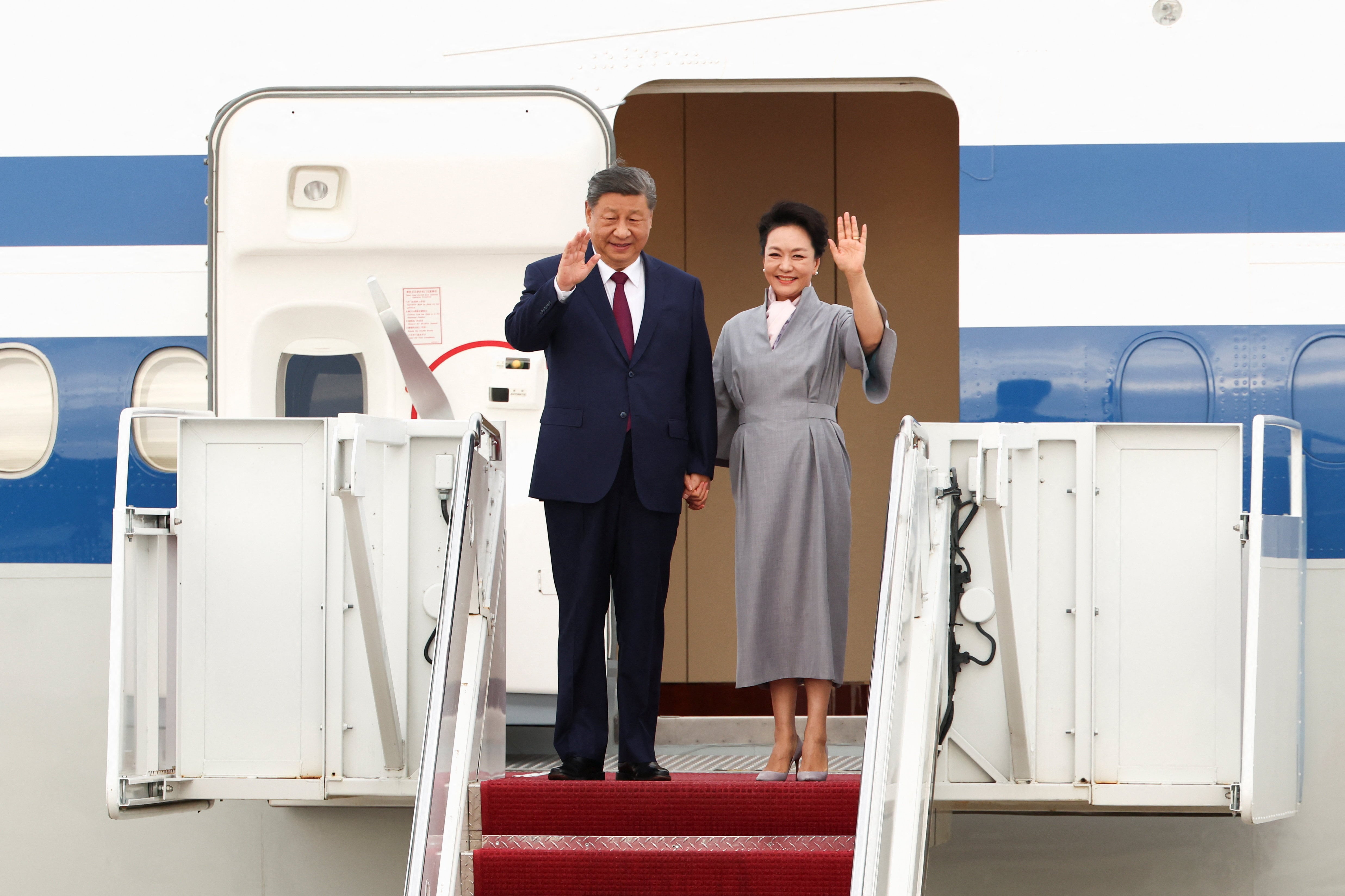 Trump welcomes Xi to Washington for high-stakes US-China summit
