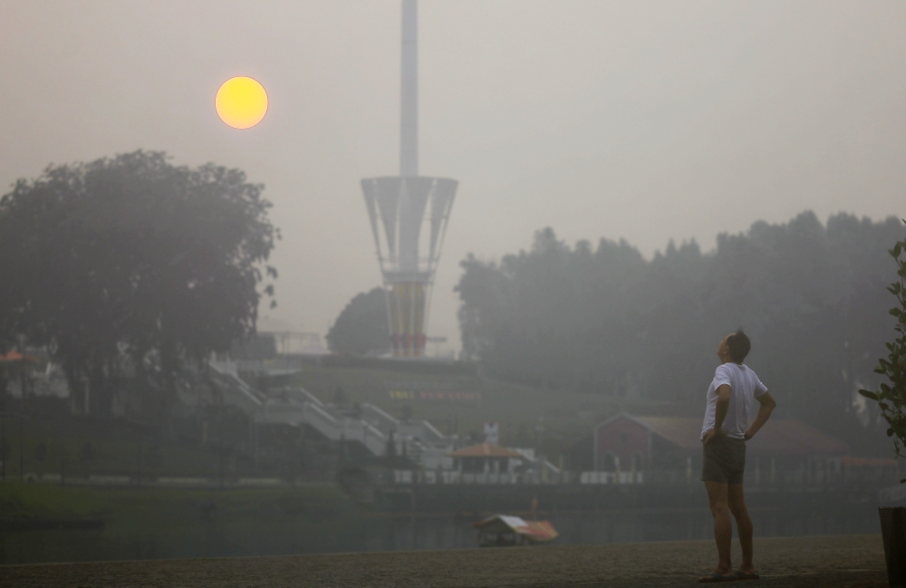 Sarawak haze map darkens with Lundu’s sharp rise, Serian and Kanowit still choking
