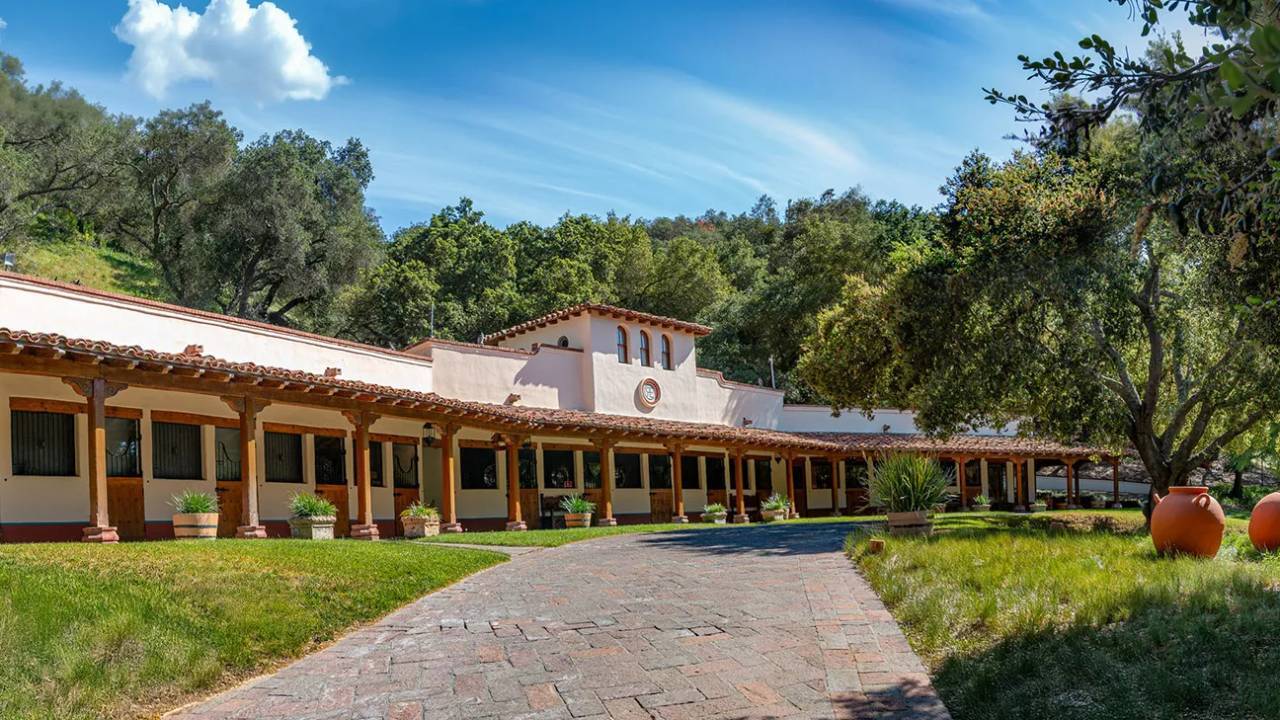 Malibu winery to close after 40 years, lists 240-acre estate after fire