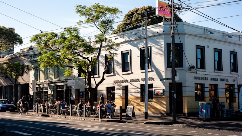 Builders Arms Hotel