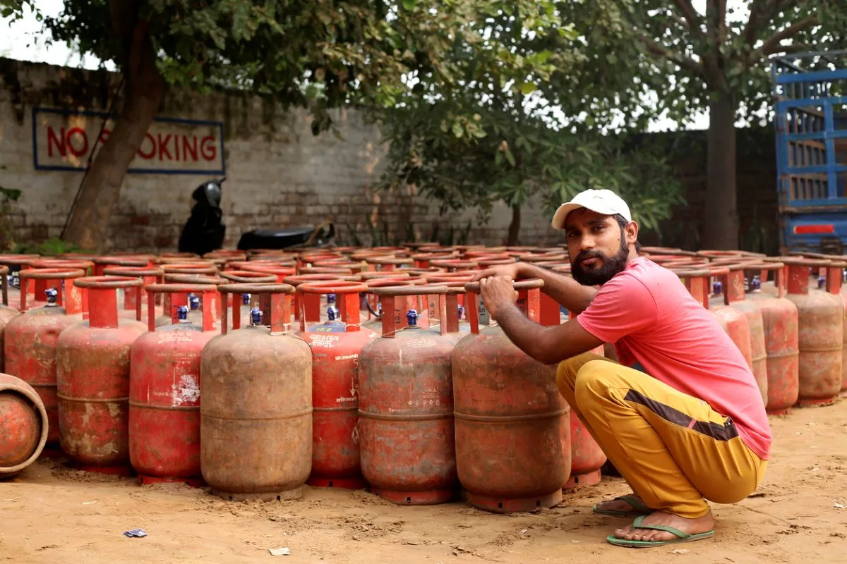 India Ramps Up Cooking Gas Output as Festival Season Begins