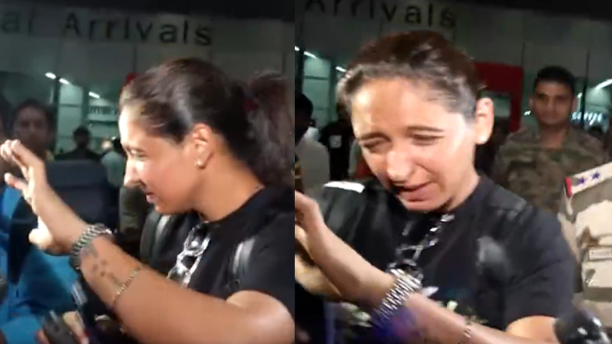Harmanpreet Kaur Irritated By Camera Flashes As India Women's Cricket Captain Returns To Delhi With Asian Games Gold Medal | Video