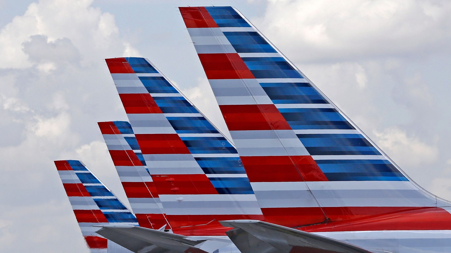 Potential disaster averted after jets share identical flight number