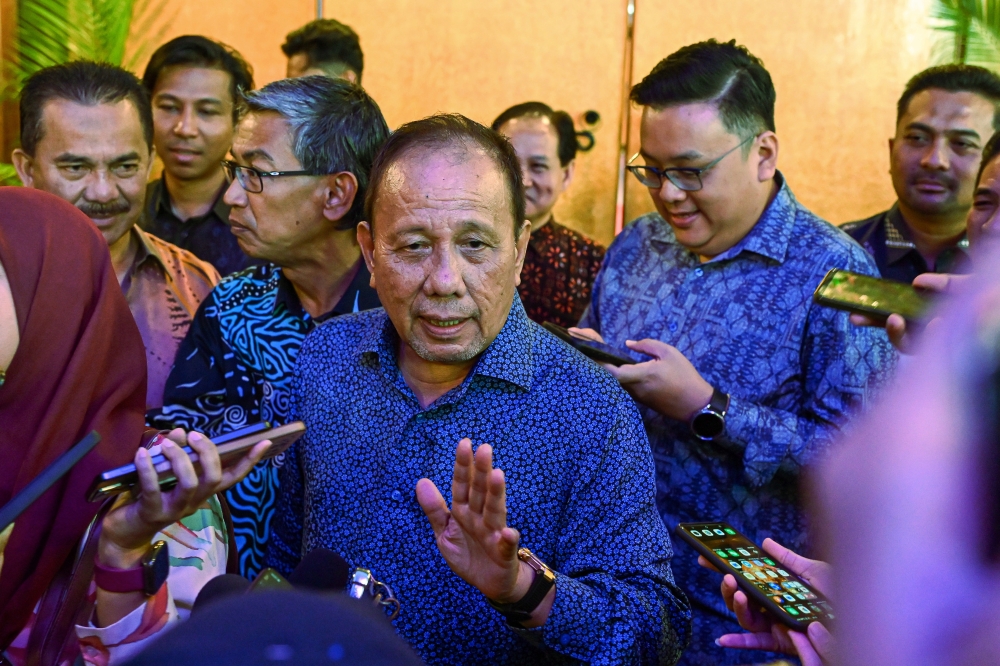 Negeri Sembilan MB says exco barred from Wisma Negeri, urges review of directive
