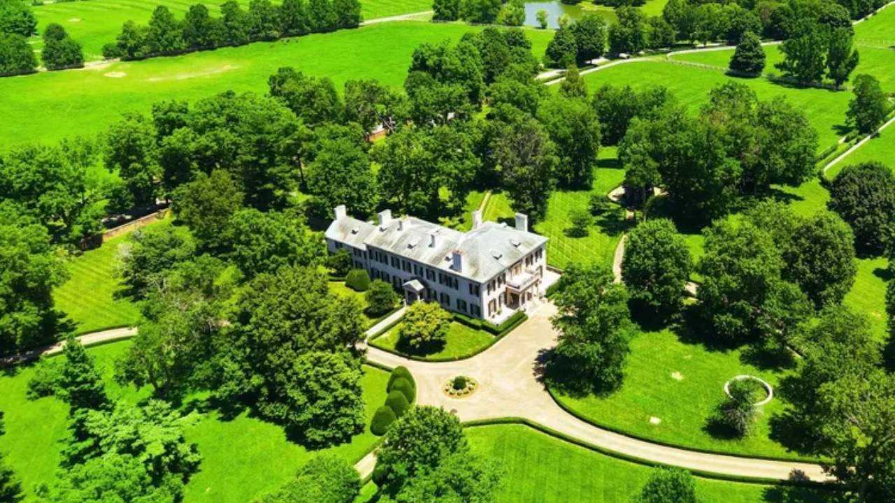 Ryanair co-founder’s $14M Kentucky horse farm now listed for $57.5M