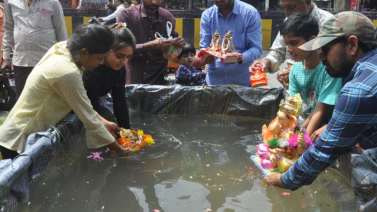 Pune Ganpati Visarjan: Traffic Police Announce Diversions, No-Parking Zones - Here's All You Need To Know