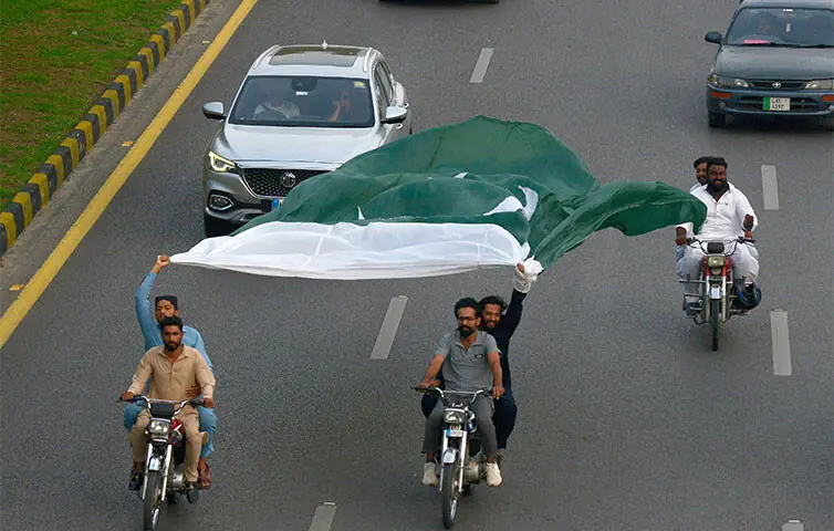 Thousands turn out for Independence Day City Parade in Islamabad