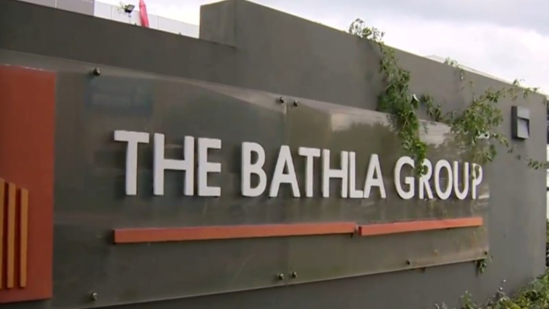 Attempt to save construction giant falls through