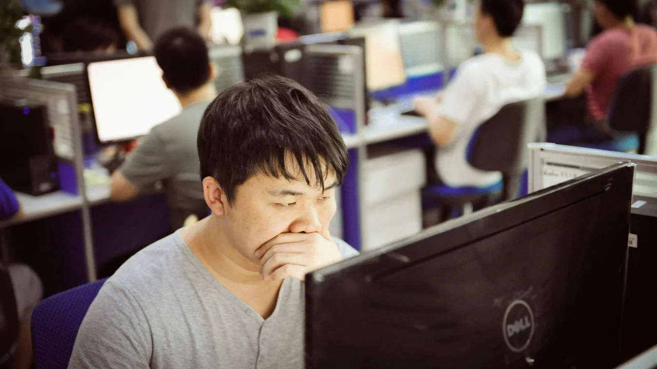 Tech worker alleges company’s new ranking system is being used to ‘cull’ workers, wonders if he should wait to be let go