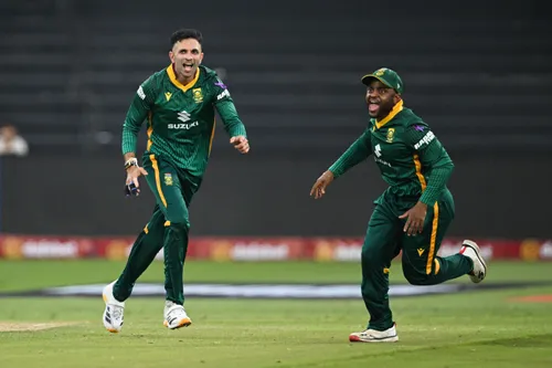 Keshav Maharaj and Bjorn Fortuin send Australia into a spin as Proteas claim victory