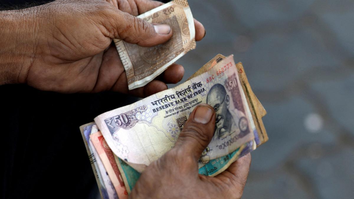 Kerala govt announces bonus, festival allowance ahead of Onam