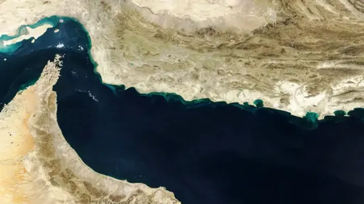 White House: Trump was joking about declaring Hormuz US territory