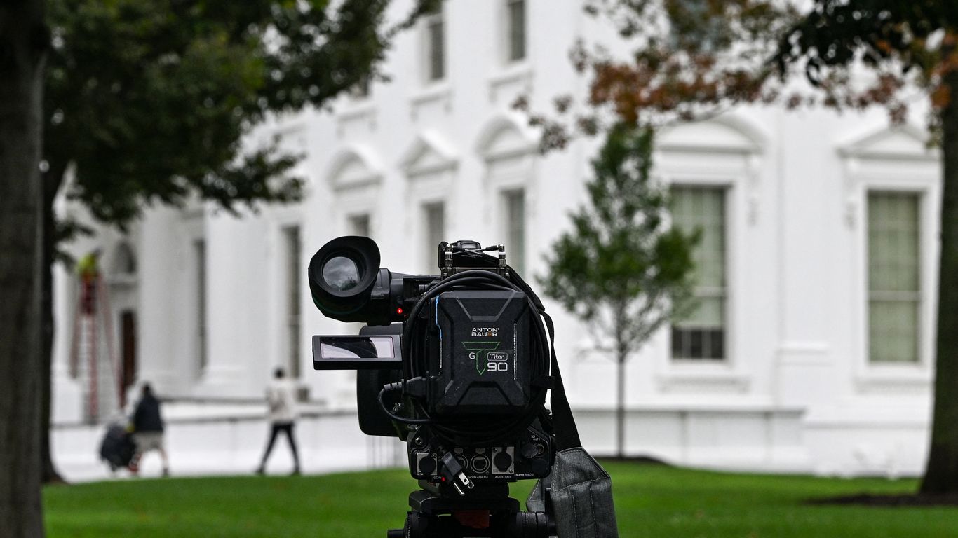 White House reinstates access for banned reporters