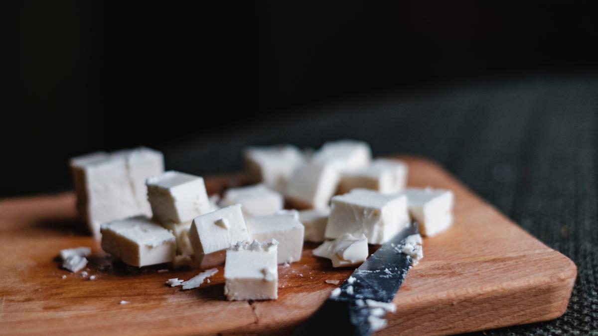 What is analogue paneer, and why is FSSAI cracking down on it? | Explained