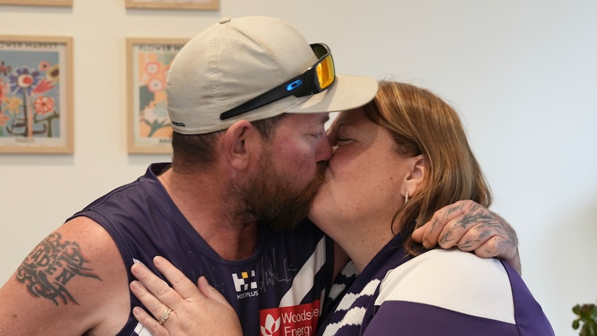 Dockers fans to marry outside the MCG during AFL grand final